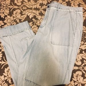Capris size 14